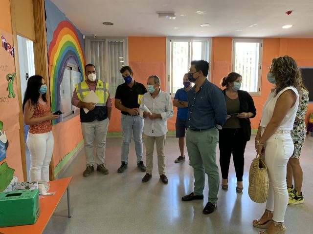 El Ayuntamiento invierte 30000 euros en solucionar el problema de humedades del Punto de Atención a la Infancia de Santiago de la Ribera - 1, Foto 1