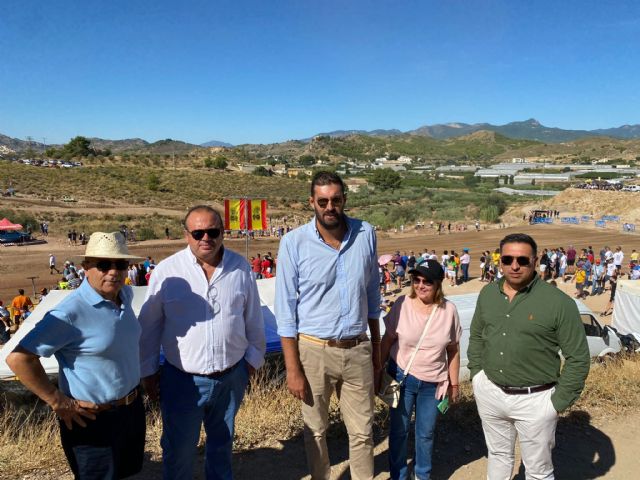 VOX acude al campeonato de Motocross de Cehegín y solicita la legalización del circuito - 1, Foto 1