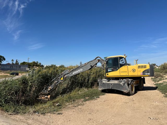 El Ayuntamiento intensifica la limpieza de cauces y canales de drenaje - 2, Foto 2