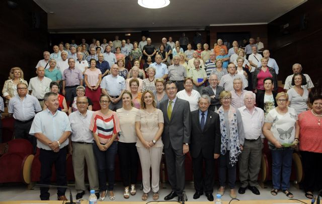Los mayores reivindican el orgullo de cumplir años y reconocen el valor de los Centros Sociales del municipio - 1, Foto 1