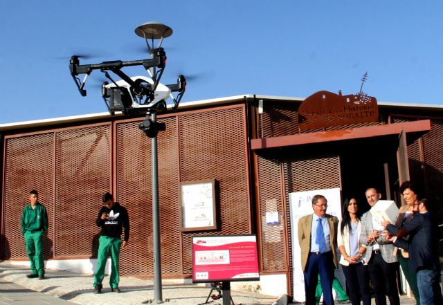 Puerto Lumbreras acoge una charla y una demostración sobre las oportunidades de negocio que ofrecen los drones - 1, Foto 1