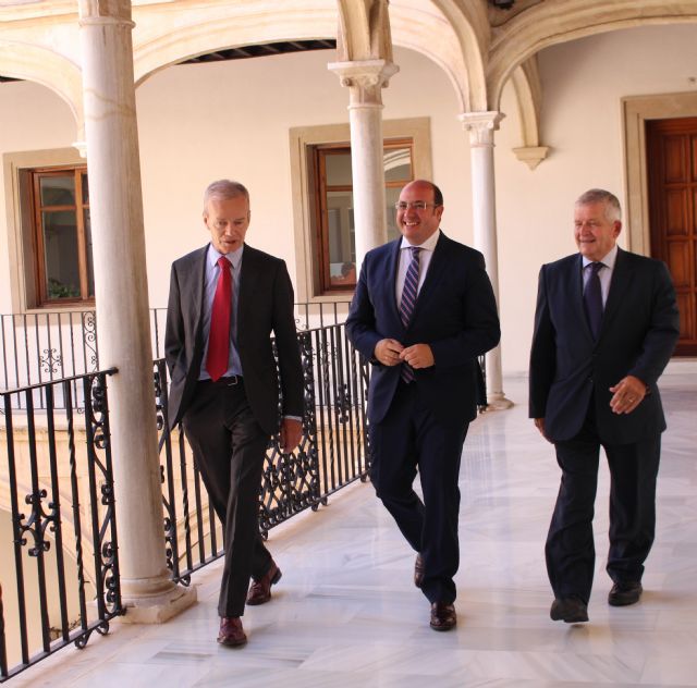 El presidente de la Comunidad recibe al embajador de Bélgica en España, Pierre Labouverie - 1, Foto 1