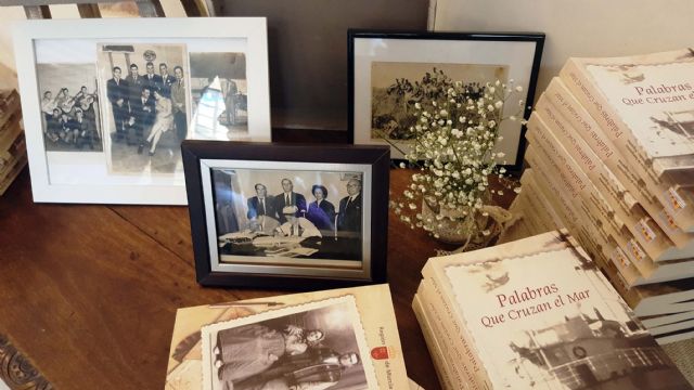 Alcantarilla presente en el libro Palabras Que Cruzan el Mar, que se presentó en Lorca - 2, Foto 2