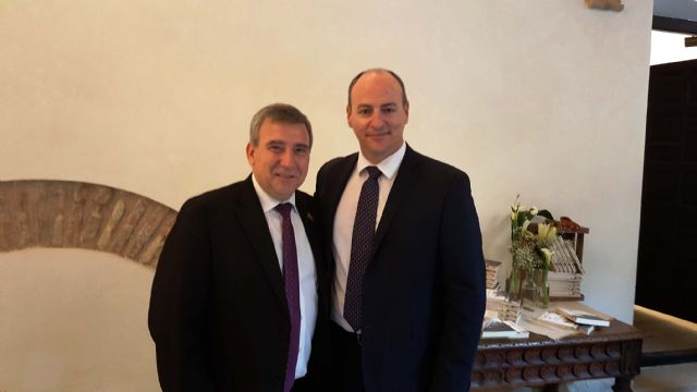 Alcantarilla presente en el libro Palabras Que Cruzan el Mar, que se presentó en Lorca - 3, Foto 3