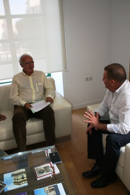El alcalde se reúne con el presidente de la Fundación Savia por el Compromiso y los Valores, Foto 4