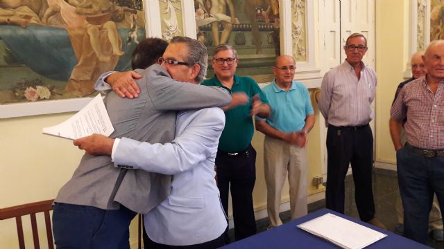 Lorquinos y visitantes podrán disfrutar del Casino Artístico y Literario gracias a la firma de un convenio entre el Ayuntamiento y la Sociedad Casino de Lorca - 2, Foto 2