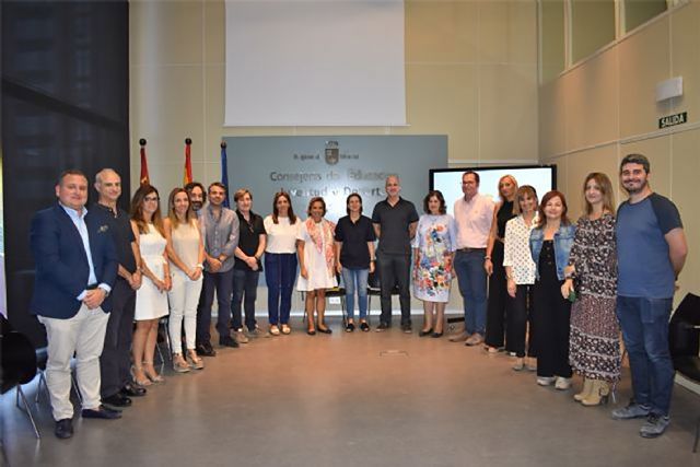 Dos profesores del colegio Divino Maestro, nominados a mejor docente en los premios nacionales Educa Abanca - 2, Foto 2