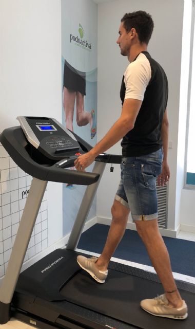 Los futbolistas del UCAM Murcia pisan firme con Podoactiva - 3, Foto 3