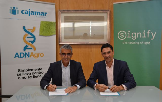 Cajamar y Signify firman un acuerdo para investigar el crecimiento de cultivos agrícolas con iluminación artificial - 1, Foto 1