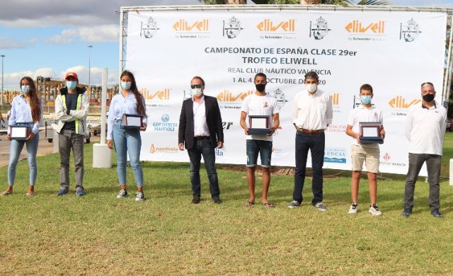Foto de familia de los campeones de España 29er Trofeo Eliwell 2020  |  Pep Portas , Foto 1