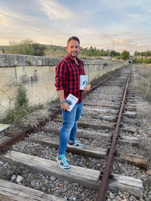 Junto a ti de Antonio Jesús Martínez se alza con el primer premio de Novela Juvenil en los Premios Letrame - 1, Foto 1