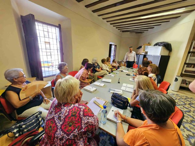 En marcha los clubes de lectura y escritura de laBiblioteca Municipal de Caravaca - 2, Foto 2