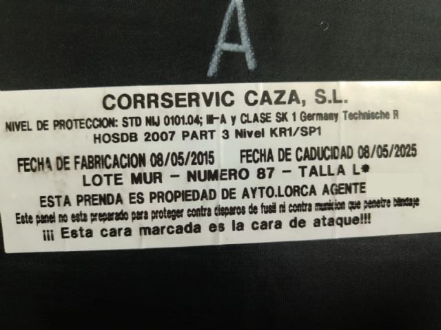 Es una negligencia gravísima que la Policía Local lleve meses patrullando con chalecos caducados - 1, Foto 1