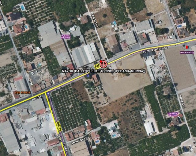 Hallan muerto a un hombre atrapado en un contenedor de ropa en Puente Tocinos - 1, Foto 1