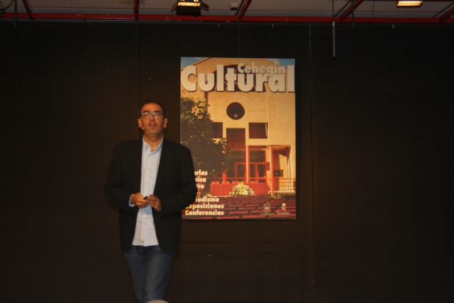 Gran comienzo de un Cehegín Cultural que reivindica en esta edición el saber científico como facultad del conocimiento - 5, Foto 5