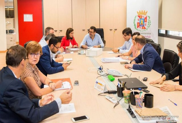El Ayuntamiento encargara un estudio para legalizar los vertidos de salmuera desde la EDAR de Cabo de Palos - 1, Foto 1