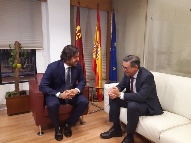 Reunión del consejero de Empleo con el rector de la Universidad de Murcia - 2, Foto 2