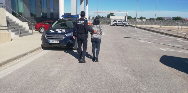 Localizan en Torre Pacheco, en buen estado de salud, a la menor desaparecida - 1, Foto 1
