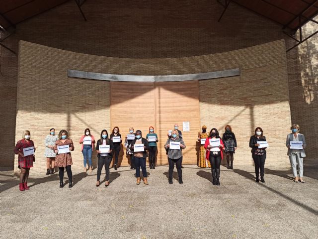 La Fundación Jesús Abandonado forma a 15 personas para trabajar como auxiliares sociosanitarios - 2, Foto 2