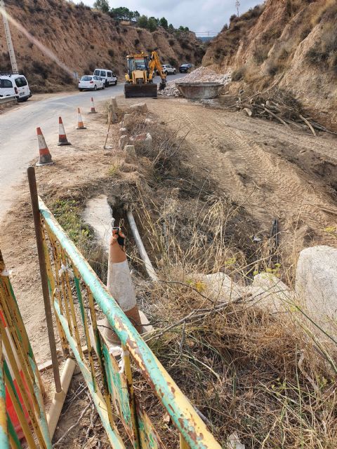 Fomento acondiciona el camino de servicio que cruza el río Pliego en el municipio de Mula - 2, Foto 2