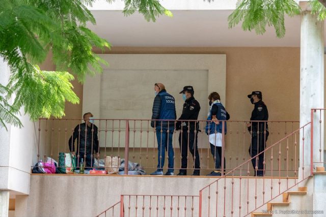 Servicios Sociales asegura el toque de queda para cinco personas sin hogar - 1, Foto 1
