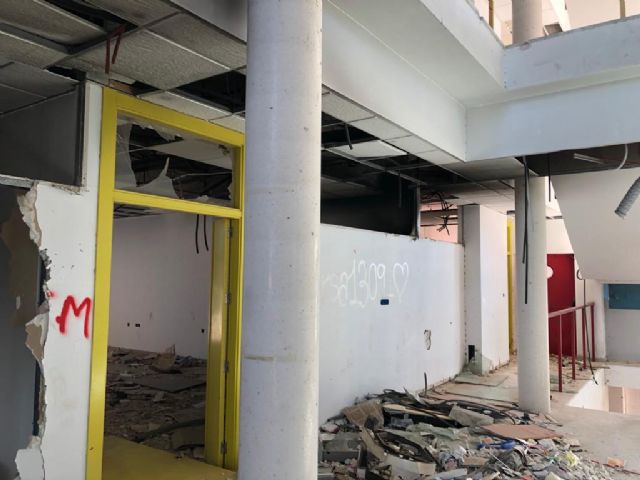 El PSRM afirma que la situación del edificio para el control de la contaminación atmosférica es otro ejemplo de la desprotección ambiental del Gobierno regional - 3, Foto 3