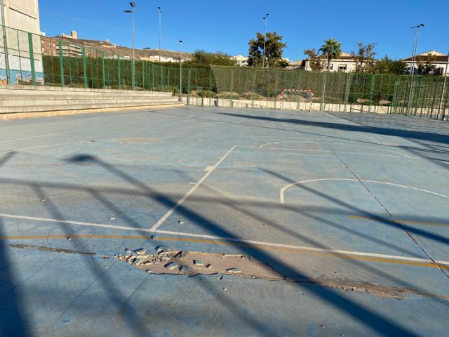 Reparación pista 2 multideporte Polideportivo La Hoya - 1, Foto 1
