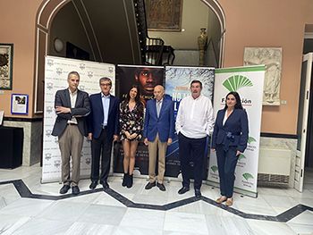 Presentación de las novelas ganadoras del Premio de Novela Ateneo de Sevilla 2022 CUARESMA DE SANGRE, de Félix Machuca y Premio Ateneo Joven de Sevilla 2022 NO MIRES AL PASADO, de Patricia Jiménez - 2, Foto 2