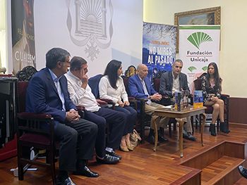 Presentación de las novelas ganadoras del Premio de Novela Ateneo de Sevilla 2022 CUARESMA DE SANGRE, de Félix Machuca y Premio Ateneo Joven de Sevilla 2022 NO MIRES AL PASADO, de Patricia Jiménez - 3, Foto 3
