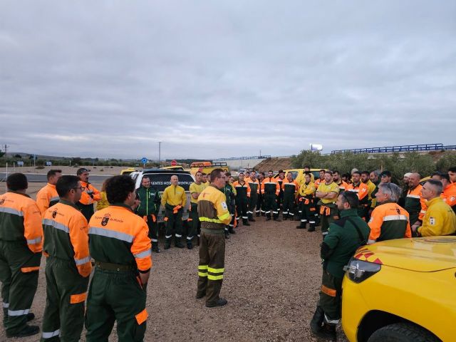 Un contingente con 60 efectivos de las brigadas forestales viaja a la Comunidad Valenciana para relevar a sus compañeros - 4, Foto 4