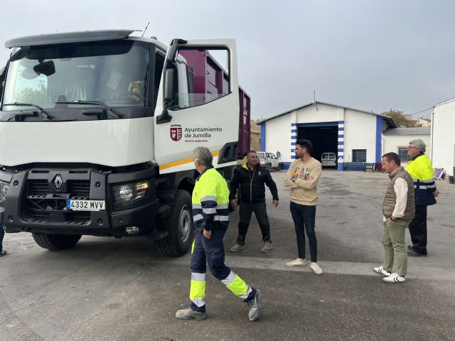 El Ayuntamiento adquiere un nuevo camión polivalente para el arreglo de caminos rurales - 3, Foto 3