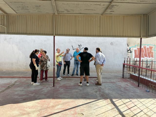 MC: Vandalismo, piedras contra las viviendas y música a alto volumen: el día a día de los vecinos en la Urbanización Mediterráneo - 2, Foto 2