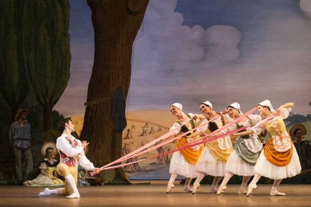 El emblemático ballet La Fille mal gardée del Royal Ballet llega en directo desde Londres a 3 localidades murcianas - 4, Foto 4