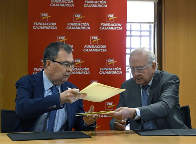 El Ayuntamiento de Murcia y la Fundación CajaMurcia impulsan la inclusión digital de mayores y mujeres con dos convenios de colaboración - 2, Foto 2