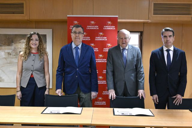 El Ayuntamiento de Murcia y la Fundación CajaMurcia impulsan la inclusión digital de mayores y mujeres con dos convenios de colaboración - 3, Foto 3