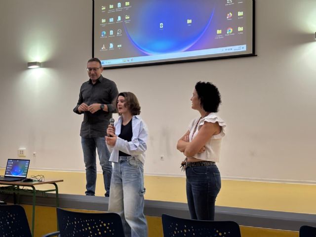 El Ayuntamiento colabora en la Jornada Medioambiental con el IES Francisco Ros Giner dentro del Proyecto Erasmus+: Green Schools, Green Citizens - 2, Foto 2