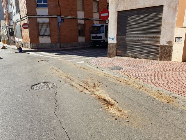 Obras de mejora de abastecimiento en las calles Isaac Albniz y Narciso Yepes, Foto 5