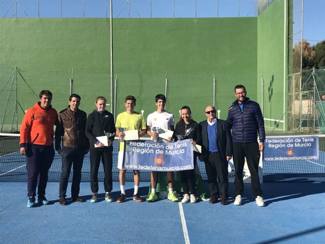 Jesús García y Paola Moreno, campeones regionales absolutos de tenis en Santomera - 1, Foto 1