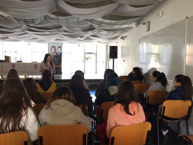 La Concejalía de Juventud participa en el encuentro de formación del programa Corresponsales Juveniles 2017/18 - 2, Foto 2