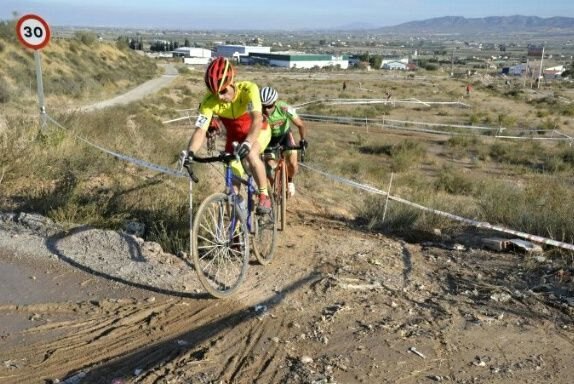 Fernando Cabrera, of the Cycling Club Santa Eulalia, 3rd in the Cyclocross of Mazarrn, Foto 1