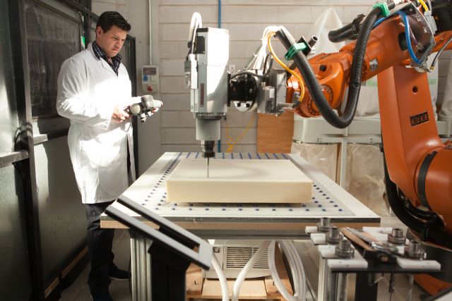 La UPCT y el Centro Tecnológico del Mueble ayudarán a modernizar la industria maderera de Malasia - 1, Foto 1