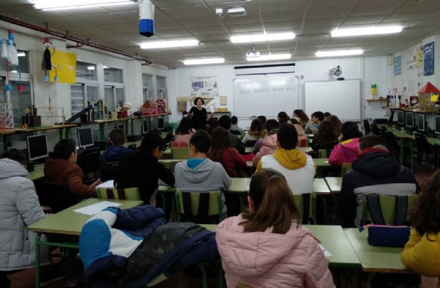 La Concejalía de Juventud desarrolla en centros de Secundaria un programa de educación afectivo sexual en adolescentes - 2, Foto 2