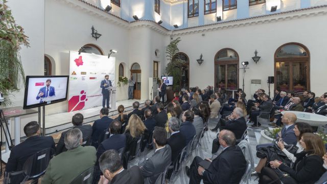 López Miras: Ante la deriva del Gobierno de España, tenemos que reaccionar a tiempo para que la Región ocupe el lugar que se merece - 4, Foto 4