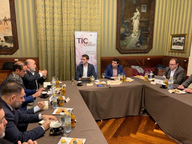 La robótica y la inteligencia artificial centran el sexto Desayuno tecnológico - 1, Foto 1