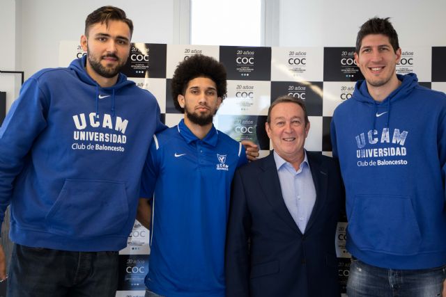 Rudez, Cate y Booker se examinan en COC - 4, Foto 4