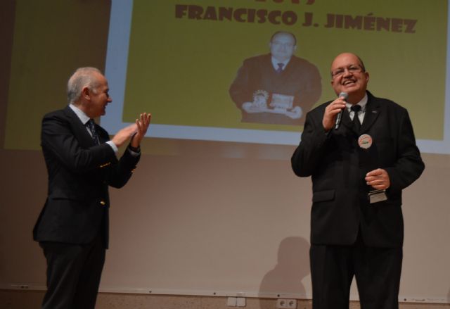 Francisco J. Jiménez, Grupo Fuentes, los IES Salvador Sandoval y La Florida, y los arqueros Mónica Puche y Damián Ordóñez, distinguidos como 'Torreños del Año' - 1, Foto 1