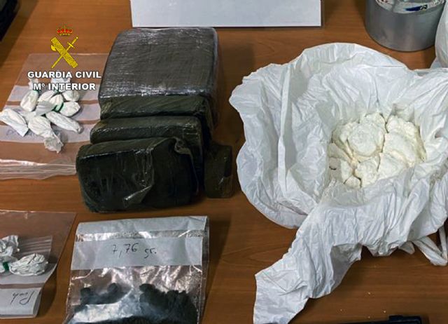 La Guardia Civil desmantela un activo punto de distribución de cocaína establecido en dos fincas - 2, Foto 2