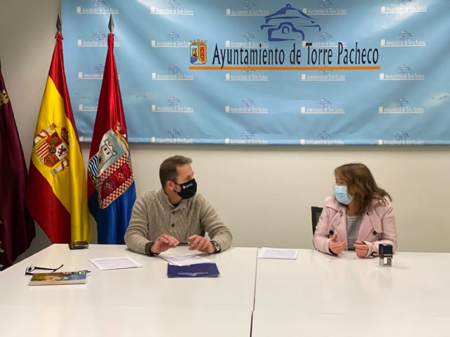 El Ayuntamiento de Torre Pacheco renueva convenio de colaboración con la Federación de Padres y Madres del Municipio de Torre Pacheco - 1, Foto 1