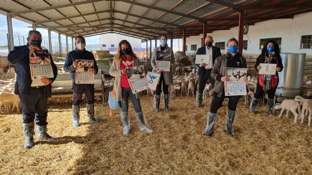 Respaldo al calendario solidario de los ganaderos de la Región que recaudará fondos para investigar sobre el cáncer infantil - 1, Foto 1