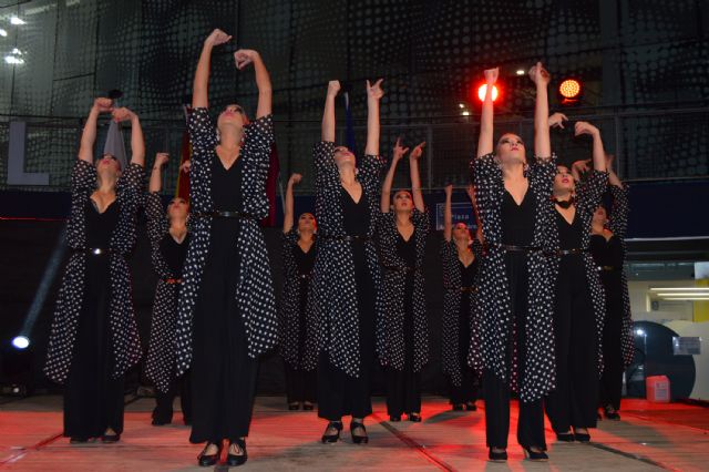 Un año más el encendido de luces marca el inicio de la Navidad en Las Torres de Cotillas - 3, Foto 3